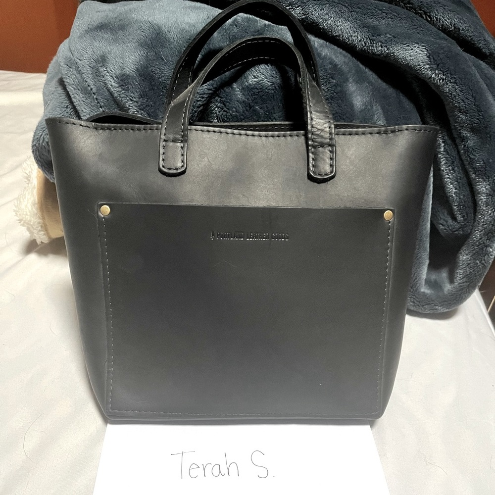 Mini Zip Crossbody Portland Leather